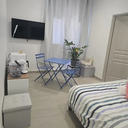 아파트호텔 L'instant Cosy Climatise 2 시스트롱