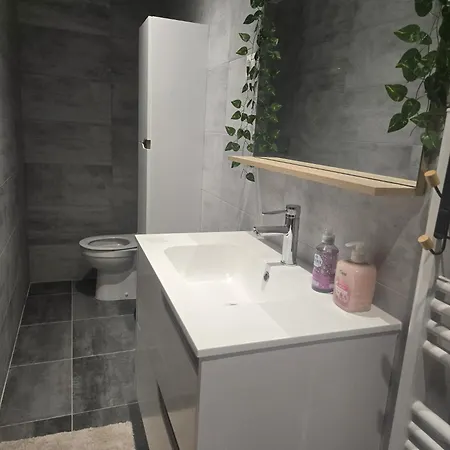 아파트호텔 L'instant Cosy Climatise 2 시스트롱